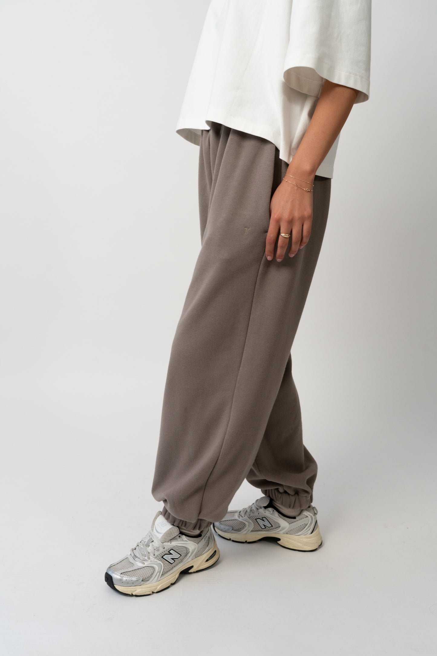 Levi Trackpant Taupe