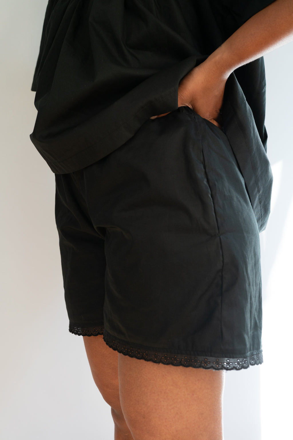 Elias Shorts Black